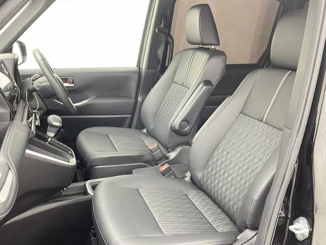 トヨタ ノア ハイブリッド S－Z 茨城県 2022(令4)年 3.2万km アティチュードブラックマイカ 純正ナビ/フルセグ視聴可能/Bluetooth接続/ETC2.0/100V充電/バックカメラ/ハーフレザーシート/シートヒーター（D＋N席）/デジタルインナーミラー/タイプC端子/HDMI端子