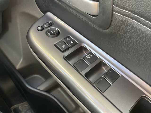 ホンダ フリード G ホンダセンシング 静岡県 2017(平29)年 4.1万km 青 ホンダセンシング/衝突軽減ブレーキ/レーダークルーズコントロール/レーンキープアシスト/ロードサインアシスト/純正ディーラーナビ/フルセグTV/CD/DVD/Bluetooth/ラジオ/主要装備/両側パワースライドドア/バックカメラ/ETC/ステアリングリモコン/ドライブレコーダー/ハーフレザーシート/オートライト/プッシュスタート/スマートキー