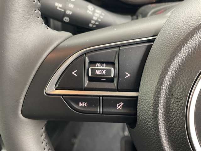 スズキ ジムニー シエラ JC 群馬県 2024(令6)年 0.2万km ブルーイッシュブラックパール3 ４WD　７型ナビ　衝突被害軽減システム　クリアランスソナー　ダウンヒルアシスト　クルーズコントロール　ＥＴＣ２．０　シートヒーター　ステアリングスイッチ　プッシュスタート　LED　オートライト　禁煙