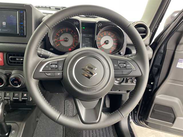 スズキ ジムニー シエラ JC 群馬県 2024(令6)年 0.2万km ブルーイッシュブラックパール3 ４WD　７型ナビ　衝突被害軽減システム　クリアランスソナー　ダウンヒルアシスト　クルーズコントロール　ＥＴＣ２．０　シートヒーター　ステアリングスイッチ　プッシュスタート　LED　オートライト　禁煙