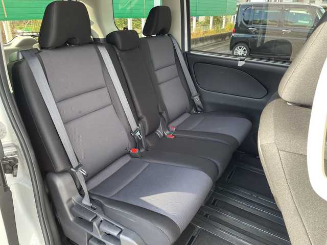 日産 セレナ X V 茨城県 2021(令3)年 4.3万km ブリリアントホワイトパール 純正SDナビ/Bluetooth搭載/フルセグTV/全方位カメラ　/バックカメラ/サイドカメラ/両側パワースライドドア/クルーズコントロール/純正フロアマット/コーナーセンサ―/アイドリングストップ/オートライト/スマートキー/横滑り防止装置　　/レーンキープアシスト/衝突被害軽減システム