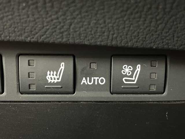 レクサス ＥＳ 300h グレイスフルエスコート 群馬県 2022(令4)年 12.4万km ソニッククォーツ 純正12.3型ナビ　全周囲カメラ　電子ミラー　純正18インチスパッタリング塗装ホイール　本革巻きステアリング　クリムゾン＆ブラック本革シート　ETC2.0　ドラレコ　レクサスセーフティシステム＋　禁煙