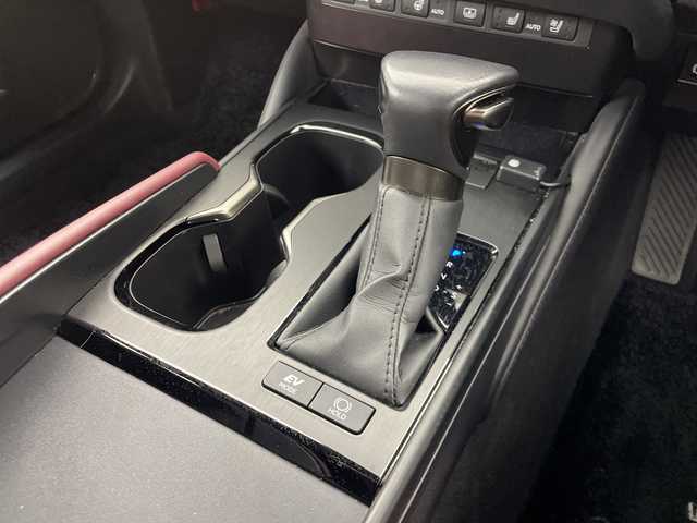 レクサス ＥＳ 300h グレイスフルエスコート 群馬県 2022(令4)年 12.4万km ソニッククォーツ 純正12.3型ナビ　全周囲カメラ　電子ミラー　純正18インチスパッタリング塗装ホイール　本革巻きステアリング　クリムゾン＆ブラック本革シート　ETC2.0　ドラレコ　レクサスセーフティシステム＋　禁煙