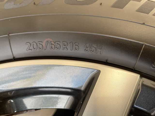 日産 セレナ e－パワー ハイウェイスター V 愛知県 2025(令7)年 0.1千km パールⅡ 登録済未使用車/オートレベライザー+アダプティブLEDヘッドライトシステム/+インテリジェント アラウンドビューモニター（移動物 検知機能付）/+インテリジェント ルームミラー/+アドバンスドドライブアシストディスプレイ（12.3インチカラーディスプレイ）/+統合型インターフェースディスプレイ/+ワイヤレス充電器+6スピーカー+/NissanConnectナビゲーションシステム（地デジ内蔵）/+車載通信ユニット（TCU［Telematics Control Unit］）/+ETC2.0ユニット（ビルトインタイプ）/+ドライブレコーダー（前後セット）/+プロパイロット（ナビリンク機能付）/+プロパイロット緊急停止支援システム（SOSコール機能付）/+SOSコール/後席専用モニターHDMI NissanConnectナビ付車用/コーナーセンサー/両側パワースライドドア/ハンズフリースライド