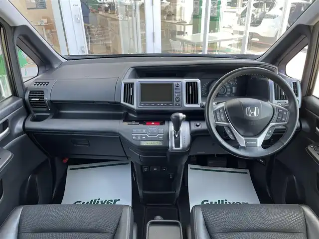 ホンダ ステップワゴン スパーダ Z クールスピリット 岩手県 2014(平26)年 8.5万km プレミアムスパークルブラックパール 純正HDDナビ/AM/FM/CD/DVD/フルセグTV/フロント/バックカメラ/全方位カメラ/ビルトインETC/前後ドライブレコーダー/両側パワースライドドア/フリップダウンモニター/クルーズコントロール/横滑り防止装置/アイドリングストップ/オートライト/HIDヘッドライト/フォグランプ/スマートキー/電動格納ミラー/純正16インチAW/フロアマット/ドアバイザー