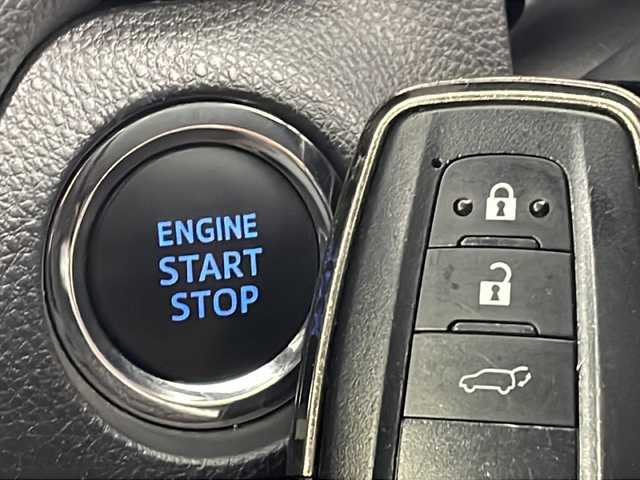 トヨタ ＲＡＶ４ G Zパッケージ 新潟県 2020(令2)年 6.1万km ホワイトパールクリスタルシャイン 4WD/トヨタセーフティーセンス/サンルーフ/モデリスタ/純正9インチナビ/　　フルセグ/CD/HDMI/BT/バックカメラ/パワーバックドア/レーダークルーズコントロール/LEDオートライト/オートマチックハイビーム/Fフォグ/レザーシート/シートヒーター/パワーシート/シートメモリー/純正19インチアルミホイール/ステアリングスイッチ/ブラインドスポットモニター/ステリングヒーター/デジタルインナーミラー/スマートキー/ビルトインETC2.0