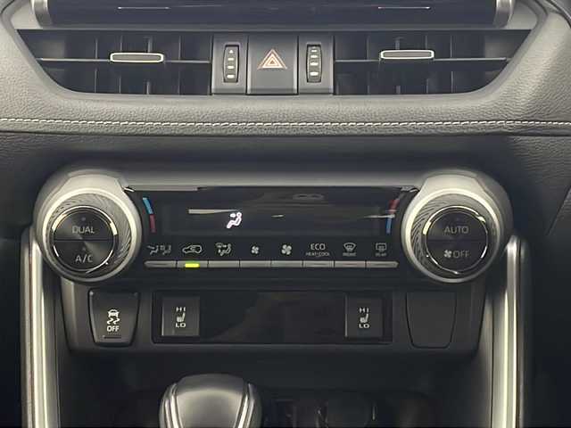 トヨタ ＲＡＶ４ G Zパッケージ 新潟県 2020(令2)年 6.1万km ホワイトパールクリスタルシャイン 4WD/トヨタセーフティーセンス/サンルーフ/モデリスタ/純正9インチナビ/　　フルセグ/CD/HDMI/BT/バックカメラ/パワーバックドア/レーダークルーズコントロール/LEDオートライト/オートマチックハイビーム/Fフォグ/レザーシート/シートヒーター/パワーシート/シートメモリー/純正19インチアルミホイール/ステアリングスイッチ/ブラインドスポットモニター/ステリングヒーター/デジタルインナーミラー/スマートキー/ビルトインETC2.0