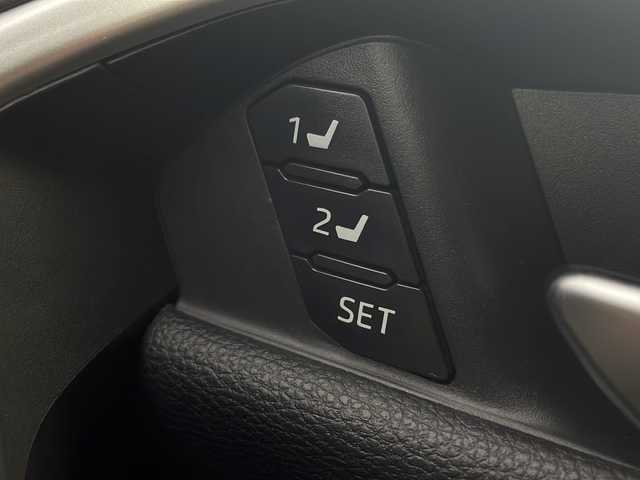 トヨタ ＲＡＶ４ G Zパッケージ 新潟県 2020(令2)年 6.1万km ホワイトパールクリスタルシャイン 4WD/トヨタセーフティーセンス/サンルーフ/モデリスタ/純正9インチナビ/　　フルセグ/CD/HDMI/BT/バックカメラ/パワーバックドア/レーダークルーズコントロール/LEDオートライト/オートマチックハイビーム/Fフォグ/レザーシート/シートヒーター/パワーシート/シートメモリー/純正19インチアルミホイール/ステアリングスイッチ/ブラインドスポットモニター/ステリングヒーター/デジタルインナーミラー/スマートキー/ビルトインETC2.0