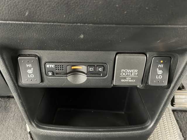 ホンダ Ｎ ＢＯＸ 長野県 2017(平29)年 6.6万km プレミアムホワイトパールⅡ 社外ナビ（AM/FM/TV/CD/BT)/ターボ車/ローダウン/純正サスペンション/テレビキャンセラー/エンジンスターター/純正アルミホイール×４/ビルトインETC/クルーズコントロール/両側パワースライドドア/パドルシフト/オートライト/スペアキー×１/LEDヘッドライト/LEDルームランプ/スマートキー/プッシュスタート/バックカメラ/ステアリングスイッチ