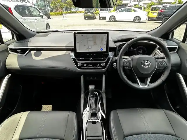 トヨタ カローラ クロス ハイブリッド Z 福島県 2024(令6)年 0.4万km アティチュードブラックマイカ/プラチナホワイトパールマイカ ワンオーナー/寒冷地仕様/トヨタセーフティセンス/純正メモリナビ/　【フルセグ/BT/USB/Miracast】/バックカメラ/ステアリングスイッチ/レーダークルーズコントロール/ステアリングヒーター/運転席パワーシート/前席シートヒーター/ハーフレザーシート/スカイルーフ/LEDヘッドライト（AUTO機能付き）/　・フォグランプ/オートマチックハイビーム/ビルトインETC2.0/横滑り防止機能/衝突軽減システム/アイドリングストップ/パワーバックドア/ルーフレール/コーナーセンサー/レーンキープアシスト/パーキングアシスト