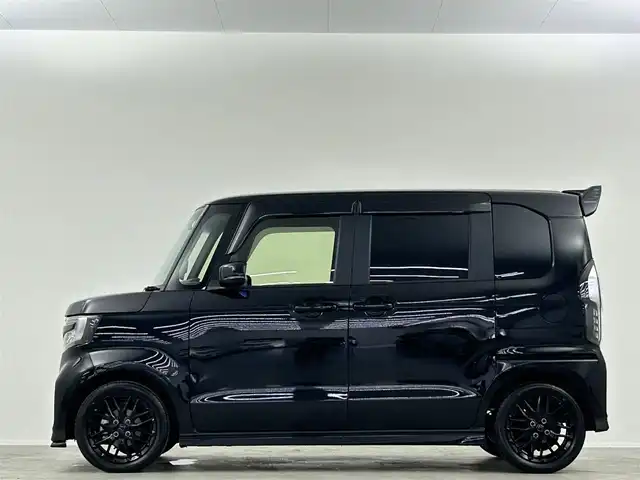 ホンダ Ｎ ＢＯＸ カスタム L ターボ スタイル+ブラック 埼玉県 2023(令5)年 1.9万km クリスタルブラックパール 無限エアロ　ホンダセンシング　両側パワースライドドア　　純正８インチナビ　バックカメラ　フロントカメラ　Ｂｌｕｅｔｏｏｔｈ　フルセグＴＶ　前後ドライブレコーダー　ＥＴＣ　ＬＥＤオートヘッドライト
