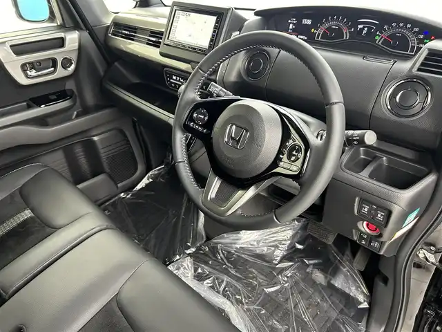 ホンダ Ｎ ＢＯＸ カスタム L ターボ スタイル+ブラック 埼玉県 2023(令5)年 1.9万km クリスタルブラックパール 無限エアロ　ホンダセンシング　両側パワースライドドア　　純正８インチナビ　バックカメラ　フロントカメラ　Ｂｌｕｅｔｏｏｔｈ　フルセグＴＶ　前後ドライブレコーダー　ＥＴＣ　ＬＥＤオートヘッドライト