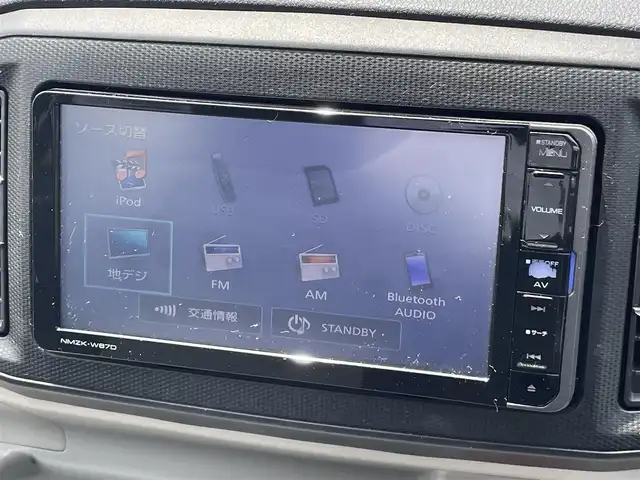 ダイハツ ミラ イース X SAⅢ 茨城県 2017(平29)年 3.9万km スプラッシュブルーM 純正ナビ/【iPod・USB・SD・ＣＤ・ＤＶＤ・ＴＶ・ラジオ・ＢＴ】/Ｂカメラ/アイドリングストップ/前後コーナーセンサー/オートハイビーム/LEDライト/ヘッドライトレベライザー/横滑り防止装置/レーンキープアシスト/衝突被害軽減システム/純正フロアマット/純正ホイールカバー