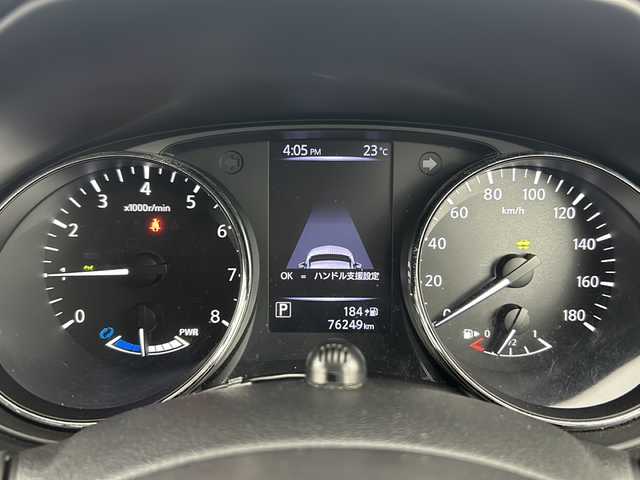 日産 エクストレイル ハイブリッド 20Xi 愛知県 2018(平30)年 7.7万km ブリリアントホワイトパール 純正9インチナビ(MM518D-L)/・アラウンドビューモニター/・Bluetooth/・フルセグTV/・CD/DVD/純正ドライブレコーダー/ビルトインETC/プロパイロット/・レーダークルーズコントロール/・衝突軽減ブレーキ/・レーンキープアシスト/合皮シート/・全席シートヒーター/パワーバックドア/ヒルアシストコントロール/アイドリングストップ/ルーフレール/スマートキー