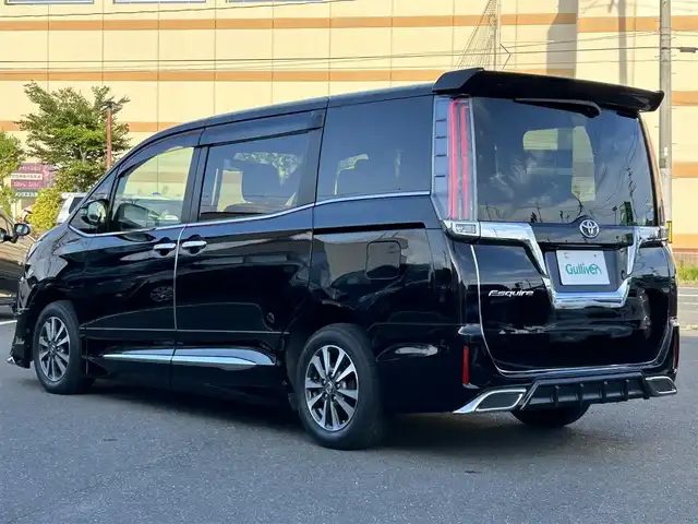 トヨタ エスクァイア Gi プレミアムパッケージ 宮城県 2018(平30)年 6.7万km ブラック 登録時走行距離67032Km/純正ナビ/・フルセグTV/・Bluetooth/モデリスタ/フリップダウンモニター/シートヒーター/ステアリングヒーター/衝突軽減ブレーキ/クルーズコントロール/両側パワースライドドア/スマートキー/レーンキープ/ドライブレコーダー/純正アルミホイール/ETC/LEDヘッドライト