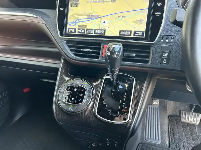 トヨタ エスクァイア Gi プレミアムパッケージ 宮城県 2018(平30)年 6.7万km ブラック 登録時走行距離67032Km/純正ナビ/・フルセグTV/・Bluetooth/モデリスタ/フリップダウンモニター/シートヒーター/ステアリングヒーター/衝突軽減ブレーキ/クルーズコントロール/両側パワースライドドア/スマートキー/レーンキープ/ドライブレコーダー/純正アルミホイール/ETC/LEDヘッドライト