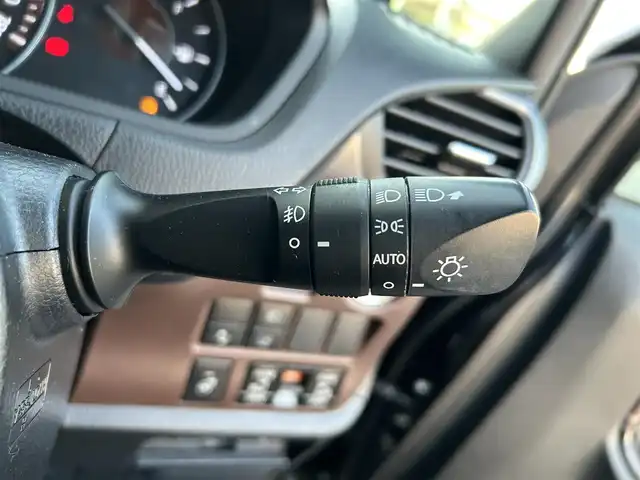 トヨタ エスクァイア Gi プレミアムパッケージ 宮城県 2018(平30)年 6.7万km ブラック 登録時走行距離67032Km/純正ナビ/・フルセグTV/・Bluetooth/モデリスタ/フリップダウンモニター/シートヒーター/ステアリングヒーター/衝突軽減ブレーキ/クルーズコントロール/両側パワースライドドア/スマートキー/レーンキープ/ドライブレコーダー/純正アルミホイール/ETC/LEDヘッドライト