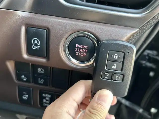 トヨタ エスクァイア Gi プレミアムパッケージ 宮城県 2018(平30)年 6.7万km ブラック 登録時走行距離67032Km/純正ナビ/・フルセグTV/・Bluetooth/モデリスタ/フリップダウンモニター/シートヒーター/ステアリングヒーター/衝突軽減ブレーキ/クルーズコントロール/両側パワースライドドア/スマートキー/レーンキープ/ドライブレコーダー/純正アルミホイール/ETC/LEDヘッドライト