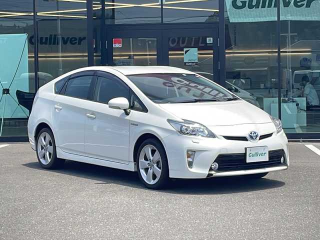トヨタ プリウス S ツーリングセレクション 鹿児島県 2014(平26)年 8.6万km ホワイトパールクリスタルシャイン ワンオーナー/純正ナビ/Bluetooth/CD/DVD/AM/FM/バックカメラ/フルセグ/T-Connect/ETC/横滑り防止装置/前方センサー/純正ドアバイザー/Eco/EVモード/プッシュスタート/スマートキー×2/電動格納ミラー