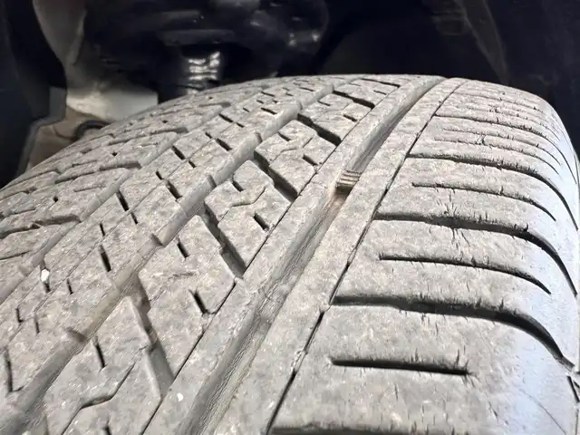 日産 エクストレイル 20X 宮城県 2017(平29)年 3.5万km ブリリアントホワイトパール プロパイロットセット/・プロパイロット/・インテリジェントLI（車線逸脱防止支援システム）/・BSW（後側方車両検知警報）/・RCTA（後退時車両検知警報）/・電動パーキングブレーキ/・オートブレーキホールド/・インテリジェントオートライト/・ハイビームアシスト/インテリジェントアラウンドビューモニター/+インテリジェントルームミラー/全席クイックコンフォートヒーター付シート+PTC素子ヒーター/LEDヘッドランプ&フォグランプ/+インテリジェントオートライトシステム+ルーフレール/＝＝＝/エマージェンシーブレーキ/車線逸脱警報/コーナーセンサー/純正9インチナビ（MM517D-L）/・CD/DVD/・Bluetooth/・フルセグTV/ビルトインETC/ドライブレコーダー/電動リアゲート/革巻きステアリング/ステアリングスイッチ/スマートキー＆プッシュスタート/電動格納ミラー/純正18インチAW/純正フロアマット/純正ドアバイザー/Wエアバッグ