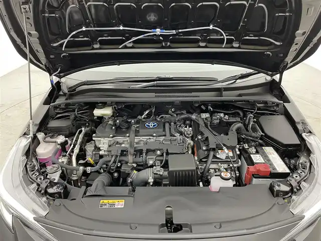 トヨタ カローラツーリング ハイブリッド ダブルバイビー 宮城県 2022(令4)年 0.8万km アティチュードブラックマイカ 4WD/ワンオーナー/純正10.5インチディスプレイオーディオ/(AM/FM/USB/BT/TV/Miracast)/バックカメラ/ETC2.0/トヨタセーフティーセンス/レーダークルーズコントロール/BSM/置くだけ充電/TVキャンセラー/ハーフレザー/シートヒーター/ステアリングヒーター/SOSスイッチ/プッシュスタート/スマートキー/スペアキー/オートライト/オートマチックハイビーム/LEDヘッドライト/フォグランプ/ヘッドライトレベライザー/モデリスタエアロ/純正フロアマット/純正17インチアルミホイール