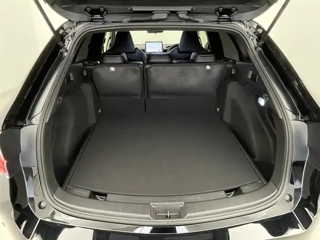 トヨタ カローラツーリング ハイブリッド ダブルバイビー 宮城県 2022(令4)年 0.8万km アティチュードブラックマイカ 4WD/ワンオーナー/純正10.5インチディスプレイオーディオ/(AM/FM/USB/BT/TV/Miracast)/バックカメラ/ETC2.0/トヨタセーフティーセンス/レーダークルーズコントロール/BSM/置くだけ充電/TVキャンセラー/ハーフレザー/シートヒーター/ステアリングヒーター/SOSスイッチ/プッシュスタート/スマートキー/スペアキー/オートライト/オートマチックハイビーム/LEDヘッドライト/フォグランプ/ヘッドライトレベライザー/モデリスタエアロ/純正フロアマット/純正17インチアルミホイール