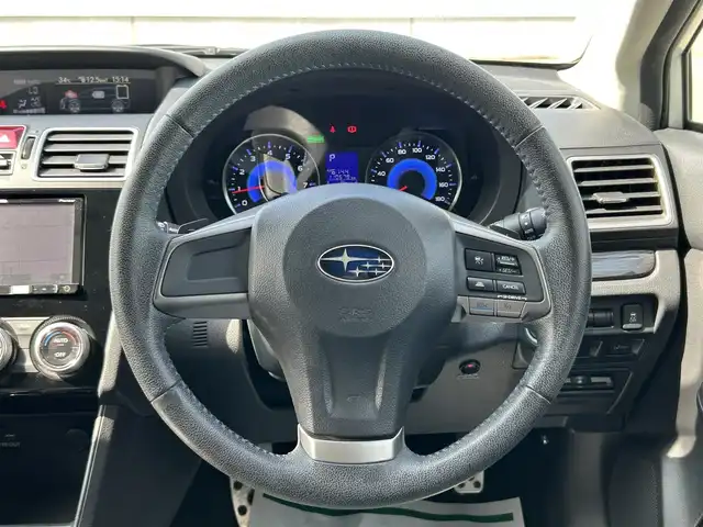 スバル インプレッサ スポーツ HV 2．0i-S アイサイト 山形県 2015(平27)年 11.1万km クリスタルホワイトP 禁煙車/４WD/社外ナビ/フルセグTV/FM/AM/DVD/SD/CD/Bluetooth/プリクラッシュブレーキ/レーンキープアシスト/全車速追従機能付クルーズコントロール/AT誤発進抑制制御/フルセグ/バックカメラ/ハーフレザーシート/パドルシフト/ETC/パワーシート/キセノンライト/AUTOライト/フォグランプ/プッシュスタート/スマートキー/USB端子/ダブルエアバック/純正マット/純正バイザー