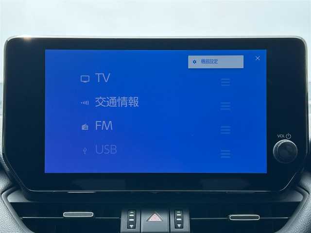 トヨタ ＲＡＶ４ ハイブリットG 滋賀県 2023(令5)年 5万km プラチナホワイトパールマイカ ガソリン（ハイブリッド）/4WD(F4)/CVT/モデリスタエアロ/モデリスタAW20インチ/パノラマムーンルーフ/純正10インチナビ/(AM/FM/BT/USB/フルセグTV)/黒革シート/ドラレコ一体型デジタルインナーミラー/ビルトインETC2.0/パノラミックビューモニター/ブラインドスポットモニター/トヨタセーフティセンス/・プリクラッシュセーフティ/・レーントレーシングアシスト/・オートマチックハイビーム/・レーダークルーズコントロール/コーナーセンサー/電動リアゲート/電動サイドブレーキ/ブレーキホールド/置くだけ充電/シートヒーター/シートベンチレーション/パワーシート/メモリーシート/革巻きステアリング/ステアリングスイッチ/ステアリングヒーター/オートライト/LEDヘッドライト/フロントフォグ/フルオートエアコン/寒冷地仕様/プッシュスタート/スマートキー/純正フロアマット/純正ドアバイザー/電格ウインカーミラー