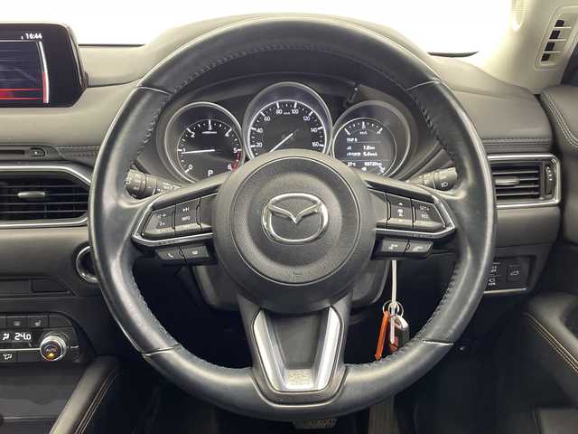 マツダ ＣＸ－５ XD Lパッケージ 栃木県 2018(平30)年 10万km ジェットブラックマイカ ディーゼル/ターボ/純正マツダコネクトナビ/（CD/DVD/Bluetooth/AUX/USB）/バックカメラ/全方位カメラ/i-ACTIVSENSE/・アドバンストスマートシティブレーキサポート/・AT誤発進抑制制御/・レーンキープアシストシステム/・アダプティブLEDヘッドライト/・ブラインドスポットモニタリング/・リアクロストラフィックアラート/・ドライバーアテンションアラート/・マツダレーダークルーズコントロール/・360°ビューモニター＋フロントパーキングセンサー/・クルージング＆トラフィックサポート/・交通標識認識システム/ETC/パワーシート/シートヒーター/メモリーシート/ヘッドアップディスプレイ/LEDヘッドライト/スマートキー/プッシュスタート/純正AW/純正フロアマット