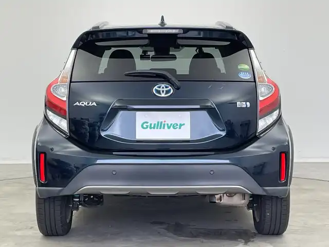 トヨタ アクア クロスオーバー 新潟県 2018(平30)年 6.5万km ブラッキッシュアゲハガラスフレーク 純正メモリナビ【NSZT-W66T】/　フルセグTV/Bluetooth/CD/DVD/衝突被害軽減ブレーキ/レーンキープアシスト/前後コーナーセンサー/ハーフレザーシート/前後ドライブレコーダー/バックモニター/ビルトインETC2.0/LEDヘッドライト/オートマチックハイビーム/オートライト/横滑り防止装置/レザーステアリング/ステアリングスイッチ/禁煙車