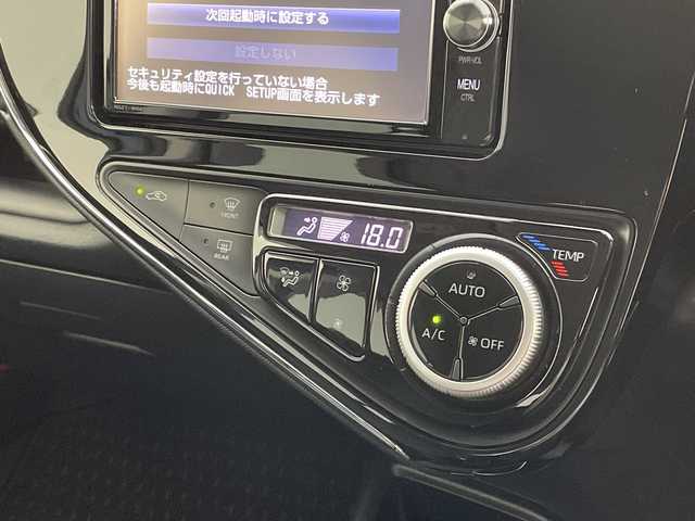 トヨタ アクア クロスオーバー 新潟県 2018(平30)年 6.5万km ブラッキッシュアゲハガラスフレーク 純正メモリナビ【NSZT-W66T】/　フルセグTV/Bluetooth/CD/DVD/衝突被害軽減ブレーキ/レーンキープアシスト/前後コーナーセンサー/ハーフレザーシート/前後ドライブレコーダー/バックモニター/ビルトインETC2.0/LEDヘッドライト/オートマチックハイビーム/オートライト/横滑り防止装置/レザーステアリング/ステアリングスイッチ/禁煙車