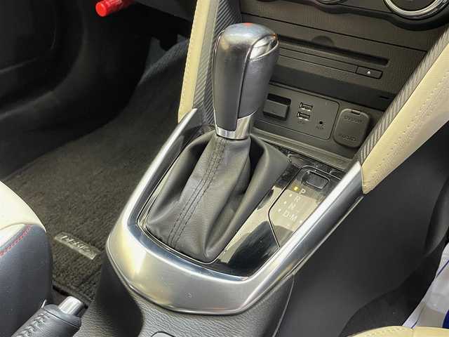 マツダ デミオ XD ツーリング Lパッケージ 秋田県 2015(平27)年 2.8万km ソウルレッドプレミアムメタリック ワンオーナー/４WD/ディーゼルターボ/スマートシティブレーキサポート/クルーズコントロール/ヘッドアップディスプレイ/横滑り防止装置/パドルシフト/アイドリングストップ/純正ナビ/フルセグTV/ステアリングスイッチ/バックカメラ/ETC/ドライブレコーダー/LEDヘッドライト/フォグランプ/純正16インチアルミホイール