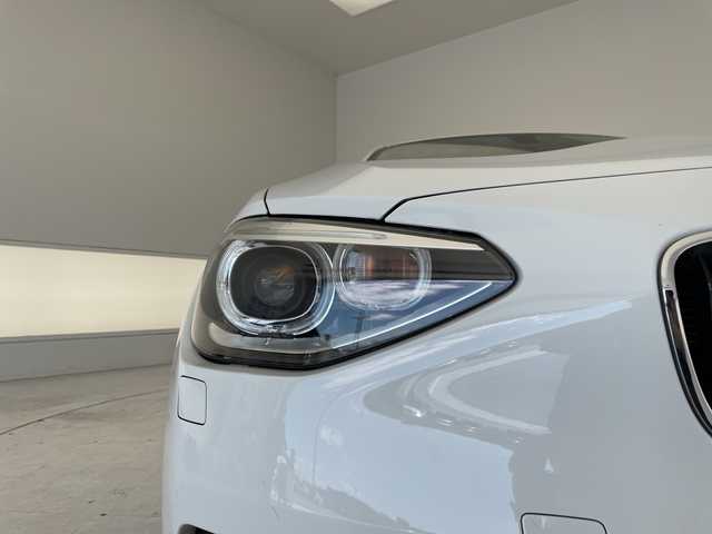 ＢＭＷ １２０ｉ 愛知県 2013(平25)年 5.9万km 白 純正ナビ/スピードリミッター/HIDヘッドライト/ミラー型ETC/ステアリングスイッチ/スマートキー/プッシュスタート