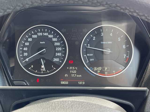 ＢＭＷ １２０ｉ 愛知県 2013(平25)年 5.9万km 白 純正ナビ/スピードリミッター/HIDヘッドライト/ミラー型ETC/ステアリングスイッチ/スマートキー/プッシュスタート