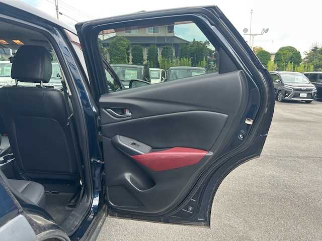マツダ ＣＸ－３ XD ツーリング 静岡県 2015(平27)年 5.3万km ディープクリスタルブルーマイカ ●純正ナビ/（フルセグ/CD/DVD/AUX/Bluetooth）/●バックモニター/●クルーズコントロール/●衝突軽減ブレーキ/●LED/●オートライト/●革巻きステアリング/●ステアリングスイッチ/●パドルシフト/●電動格納ウインカーミラー/●ETC/●ブラインドスポットモニター/●純正フロアマット/●ドアバイザー/●前後ドライブレコーダー/●BOSEスピーカー/●プッシュスタート/●スマートキ-/●純正18インチアルミホイール/●W+サイド+カーテンSRS+ABS