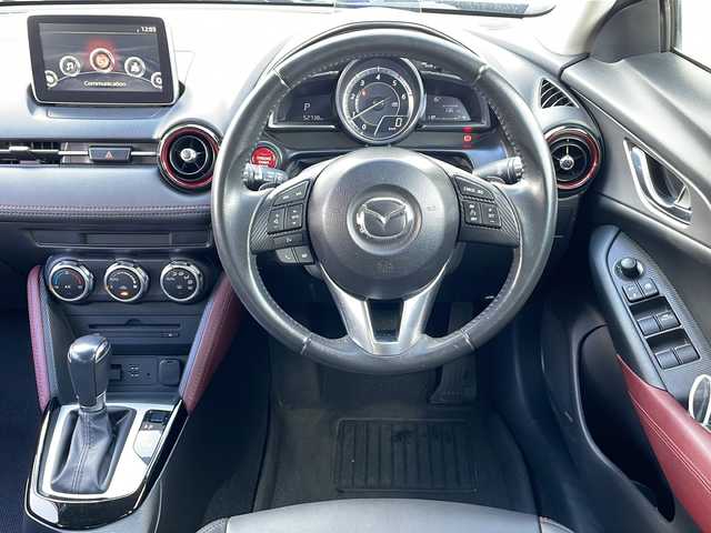 マツダ ＣＸ－３ XD ツーリング 富山県 2015(平27)年 5.3万km ディープクリスタルブルーマイカ ●純正ナビ/（フルセグ/CD/DVD/AUX/Bluetooth）/●バックモニター/●クルーズコントロール/●衝突軽減ブレーキ/●LED/●オートライト/●革巻きステアリング/●ステアリングスイッチ/●パドルシフト/●電動格納ウインカーミラー/●ETC/●ブラインドスポットモニター/●純正フロアマット/●ドアバイザー/●前後ドライブレコーダー/●BOSEスピーカー/●プッシュスタート/●スマートキ-/●純正18インチアルミホイール/●W+サイド+カーテンSRS+ABS