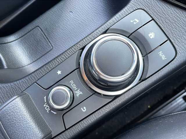 マツダ ＣＸ－３ XD ツーリング 富山県 2015(平27)年 5.3万km ディープクリスタルブルーマイカ ●純正ナビ/（フルセグ/CD/DVD/AUX/Bluetooth）/●バックモニター/●クルーズコントロール/●衝突軽減ブレーキ/●LED/●オートライト/●革巻きステアリング/●ステアリングスイッチ/●パドルシフト/●電動格納ウインカーミラー/●ETC/●ブラインドスポットモニター/●純正フロアマット/●ドアバイザー/●前後ドライブレコーダー/●BOSEスピーカー/●プッシュスタート/●スマートキ-/●純正18インチアルミホイール/●W+サイド+カーテンSRS+ABS