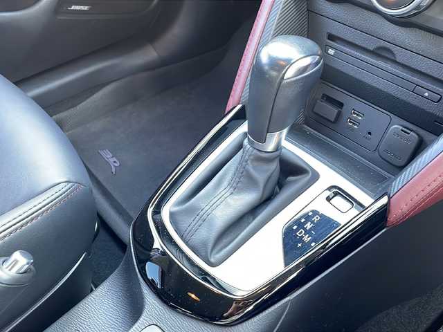 マツダ ＣＸ－３ XD ツーリング 富山県 2015(平27)年 5.3万km ディープクリスタルブルーマイカ ●純正ナビ/（フルセグ/CD/DVD/AUX/Bluetooth）/●バックモニター/●クルーズコントロール/●衝突軽減ブレーキ/●LED/●オートライト/●革巻きステアリング/●ステアリングスイッチ/●パドルシフト/●電動格納ウインカーミラー/●ETC/●ブラインドスポットモニター/●純正フロアマット/●ドアバイザー/●前後ドライブレコーダー/●BOSEスピーカー/●プッシュスタート/●スマートキ-/●純正18インチアルミホイール/●W+サイド+カーテンSRS+ABS