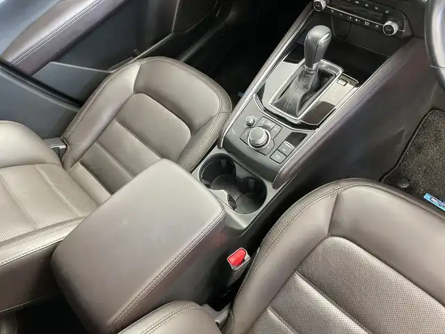 マツダ ＣＸ－５ XD エクスクルーシブモード 新潟県 2020(令2)年 4.2万km マシーングレープレミアムM 4WD/マツダコネクトナビ/　フルセグTV/Bluetooth/CD/DVD/USB/BOSEサウンドシステム/レーダークルーズコントロール/衝突被害軽減ブレーキ/レーンキープアシスト/パワーバックドア/前席パワーシート/D席メモリーシート/レザーシート/前席シートヒーター/前席シートベンチレーション/前後コーナーセンサー/前後ドライブレコーダー/全方位モニター/ETC/ステアリングヒーター/LEDヘッドライト/オートマチックハイビーム/横滑り防止装置/アイドリングストップ/オートライト/レザーステアリング/ステアリングスイッチ