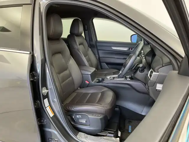 マツダ ＣＸ－５ XD エクスクルーシブモード 新潟県 2020(令2)年 4.2万km マシーングレープレミアムM 4WD/マツダコネクトナビ/　フルセグTV/Bluetooth/CD/DVD/USB/BOSEサウンドシステム/レーダークルーズコントロール/衝突被害軽減ブレーキ/レーンキープアシスト/パワーバックドア/前席パワーシート/D席メモリーシート/レザーシート/前席シートヒーター/前席シートベンチレーション/前後コーナーセンサー/前後ドライブレコーダー/全方位モニター/ETC/ステアリングヒーター/LEDヘッドライト/オートマチックハイビーム/横滑り防止装置/アイドリングストップ/オートライト/レザーステアリング/ステアリングスイッチ