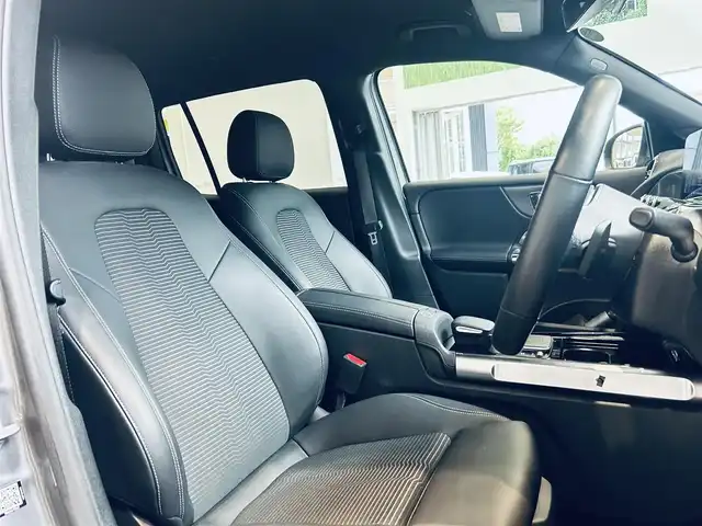 メルセデス・ベンツ Ｍ・ベンツ ＧＬＢ２００ｄ 4マチック 大阪府 2021(令3)年 2.9万km マウンテングレー レーダーセーフティP/ACC/HUD/純正ナビ/TV/360度カメラ/純正18インチAW/LEDヘッドライト/電動リアゲート/ブラインドスポット/ハーフレザー/メモリ付きパワーシート/シートヒーター/クリアランスソナー/ワイヤレス充電/ルーフレール/パドルシフト/ETC/ドラレコ