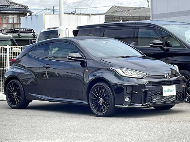 トヨタ ＧＲヤリス RC 愛媛県 2023(令5)年 0.2万km プレシャスブラックパール ワンオーナー/6MT/4WD/オートライト/純正フロアマット/純正アルミホイール/リモコンキー/ライトレベライザー