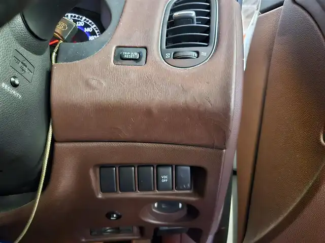 日産 スカイライン クロスオーバー 370GT Type P 群馬県 2009(平21)年 7.8万km クリスタルホワイトパール サンルーフ/純正ナビ/フルセグTV/アラウンドビューモニター/ビルトインETC/横滑り防止装置/HIDヘッドランプ/オートライト/ブラウン革シートセット/オートエアコン/前席パワーシート/シートヒーター/運転席ポジションメモリー/ルーフレール/純正18インチアルミホイール/スマートキー/プッシュエンジンスターター/禁煙車
