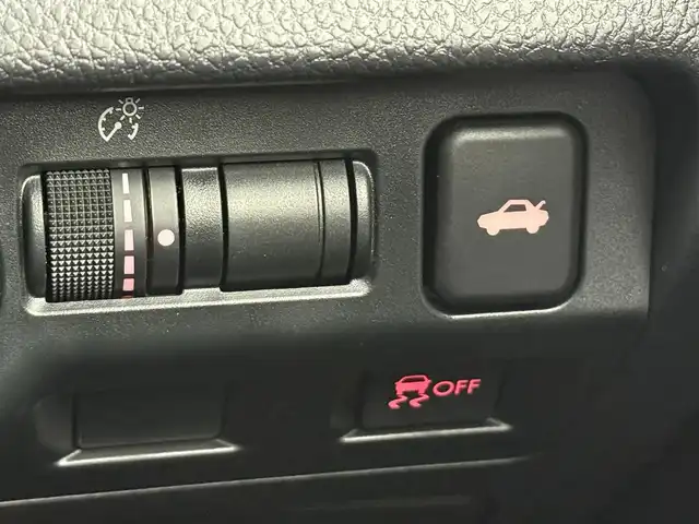 スバル ＷＲＸ ＳＴＩ STI 愛知県 2017(平29)年 2.5万km WRブルーパール 純正OPナビ/（Bluetooth/フルセグTV/CD/AM/FM）/バックカメラ/純正RECAROハーフレザーシート/WORKエモーションAW/ETC/ドラレコ/フジツボマフラー/4WD/オートライト/スマートキー/プッシュスタート/ターボ車/純正フロアマット/スペアキー