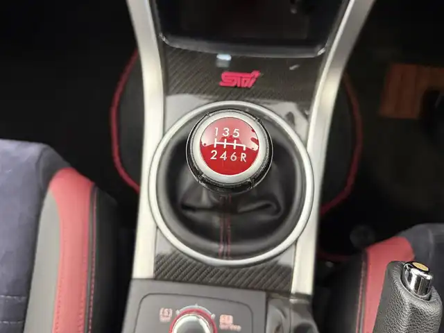 スバル ＷＲＸ ＳＴＩ STI 愛知県 2017(平29)年 2.5万km WRブルーパール 純正OPナビ/（Bluetooth/フルセグTV/CD/AM/FM）/バックカメラ/純正RECAROハーフレザーシート/WORKエモーションAW/ETC/ドラレコ/フジツボマフラー/4WD/オートライト/スマートキー/プッシュスタート/ターボ車/純正フロアマット/スペアキー
