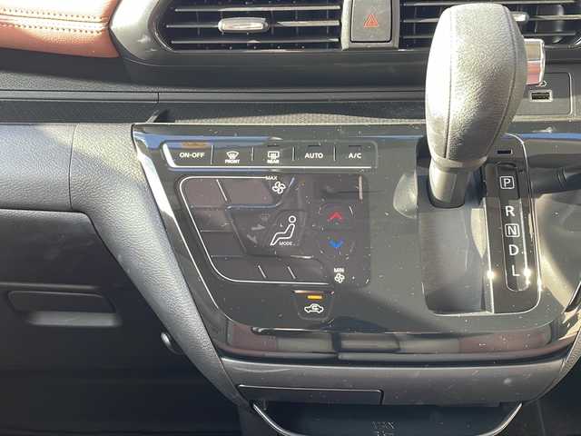 日産 デイズ ボレロ 三重県 2023(令5)年 2.8万km アッシュブラウンM 禁煙/純正9インチナビ/全方位カメラ/アラウンドビューモニター/前後ドラレコ/ETC/USB給電/前後クリアランスソナー/プリクラッシュ/オートライト/革巻きステア/ステアスイッチ/電動格納ミラー