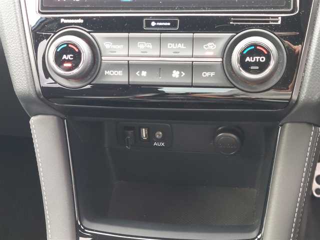 スバル ＷＲＸ ＳＴＩ EJ20 Final edition full package 東京都 2020(令2)年 2.8万km WRブルーパール 555台限定車/ワンオーナー/フルパッケージ/STIスタイルパッケージ/・STIフルエアロ/・STI フレキシブルパーツ 3点/・特典STI Performanceエンブレム/STi4本出しマフラー/STiタワーバー/RECAROハーフレザーシート/純正8インチナビ/フルセグTV/バック＆左サイド＆フロントカメラ/ETC/ドライブレコーダー/ブラインドスポットモニター/プッシュスタート/パワーシート/シートヒーター/LEDヘッドライト/オートライト/19インチ純正アルミホイール/スマートキー