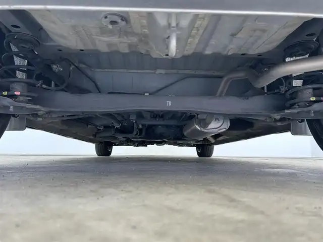 ホンダ Ｎ ＢＯＸ G L ホンダセンシング 千葉県 2018(平30)年 4.6万km ルナシルバーM 禁煙車/純正メモリナビ/　CD/Bluetooth/片側パワースライドドア/ホンダセンシング/●衝突軽減ブレーキ〈CMBS〉/●誤発進抑制機能/●後方誤発進抑制機能/●歩行者事故低減ステアリング/●路外逸脱抑制機能/●ACC〈アダプティブ・クルーズ・コントロール〉/●LKAS〈車線維持支援システム〉/●オートハイビーム/●先行車発進お知らせ機能/●標識認識機能/ビルトインETC/スマートキー&プッシュスタート/LEDヘッドライト/フォグライト/純正14インチアルミホイール