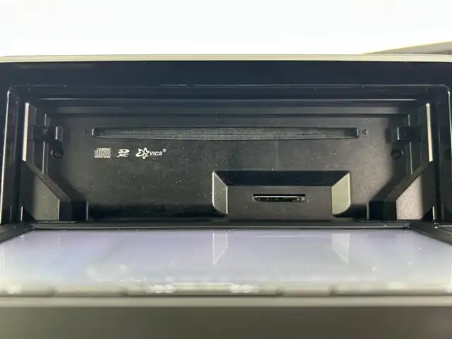 ホンダ Ｎ ＢＯＸ G L ホンダセンシング 千葉県 2018(平30)年 4.6万km ルナシルバーM 禁煙車/純正メモリナビ/　CD/Bluetooth/片側パワースライドドア/ホンダセンシング/●衝突軽減ブレーキ〈CMBS〉/●誤発進抑制機能/●後方誤発進抑制機能/●歩行者事故低減ステアリング/●路外逸脱抑制機能/●ACC〈アダプティブ・クルーズ・コントロール〉/●LKAS〈車線維持支援システム〉/●オートハイビーム/●先行車発進お知らせ機能/●標識認識機能/ビルトインETC/スマートキー&プッシュスタート/LEDヘッドライト/フォグライト/純正14インチアルミホイール