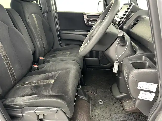 ホンダ Ｎ ＢＯＸ G L ホンダセンシング 千葉県 2018(平30)年 4.6万km ルナシルバーM 禁煙車/純正メモリナビ/　CD/Bluetooth/片側パワースライドドア/ホンダセンシング/●衝突軽減ブレーキ〈CMBS〉/●誤発進抑制機能/●後方誤発進抑制機能/●歩行者事故低減ステアリング/●路外逸脱抑制機能/●ACC〈アダプティブ・クルーズ・コントロール〉/●LKAS〈車線維持支援システム〉/●オートハイビーム/●先行車発進お知らせ機能/●標識認識機能/ビルトインETC/スマートキー&プッシュスタート/LEDヘッドライト/フォグライト/純正14インチアルミホイール